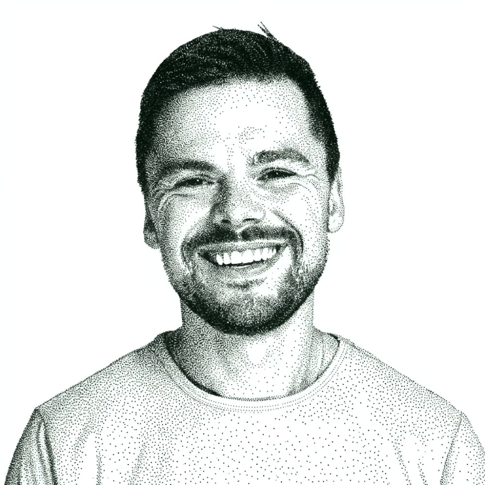Headshot of Noah Adelstein